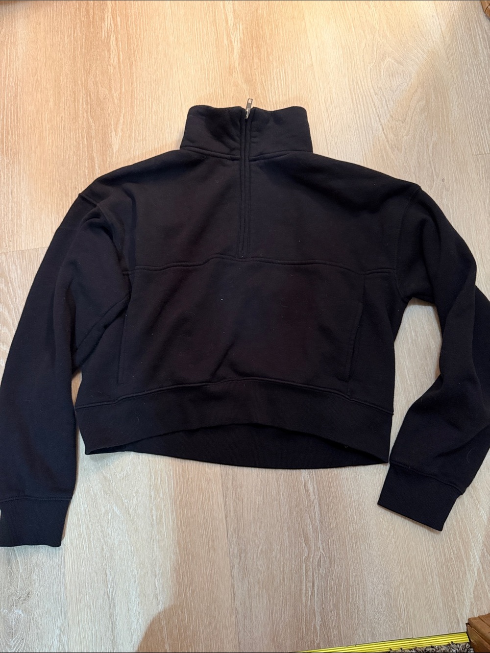 No Boundaries Black Half-Zip Cropped Pullover